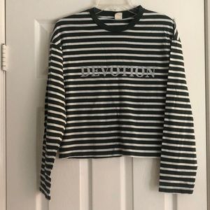UO graphic long-sleeved tee